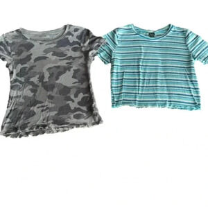 2 junior crop tops (SO & Wild fable)